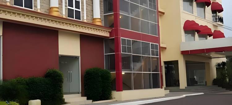 展玉费卢西吉诺酒店(Gino Feruci Cianjur)图片