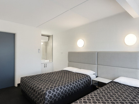 快乐骑士汽车旅馆