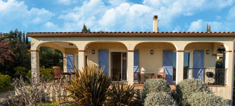 Tranquil holiday home with private pool图片