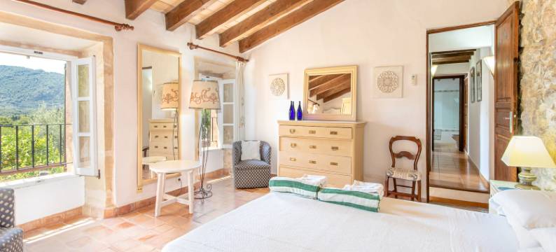 Traditional Charm with Private Pool图片