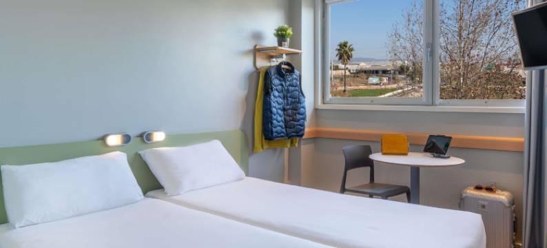宜必思快捷巴塞罗那维拉德塞斯机场酒店(Ibis Budget Aeropuerto Barcelona Viladecans)图片