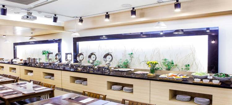 东滩华美达酒店(Ramada by Wyndham Dongtan)图片