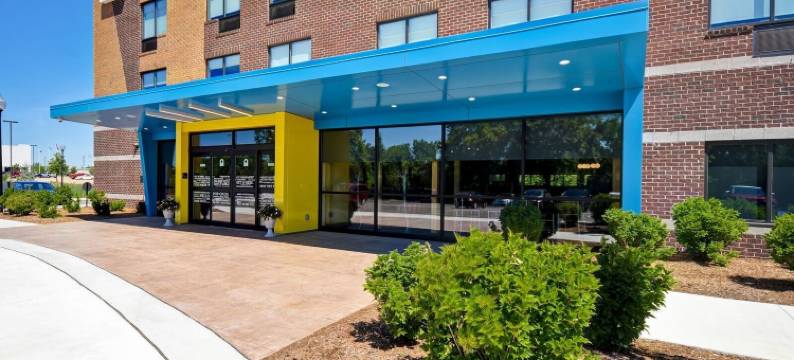 底特律斯特灵海茨Tru希尔顿酒店(Tru by Hilton Sterling Heights Detroit)图片