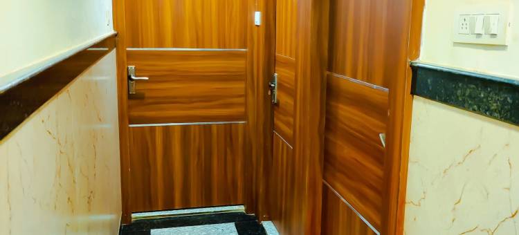 皇家阿南达姆酒店(Hotel Royal Aanandam)图片