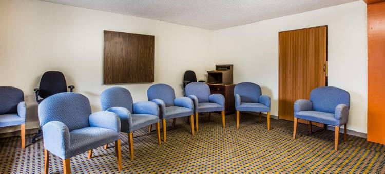 卡罗尔顿罗德威旅馆及套房(Rodeway Inn & Suites)图片