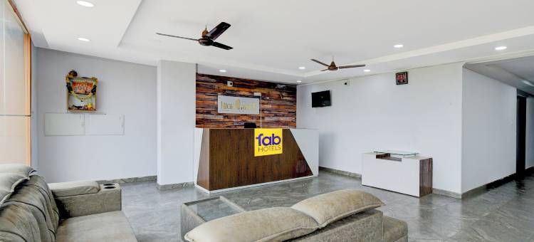 Fabhotel 高层近机场(FabHotel High Rise Near Airport)图片