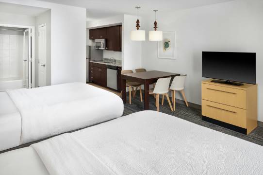 劳伦斯市中心TownePlace Suites酒店(TownePlace Suites Lawrence Downtown)