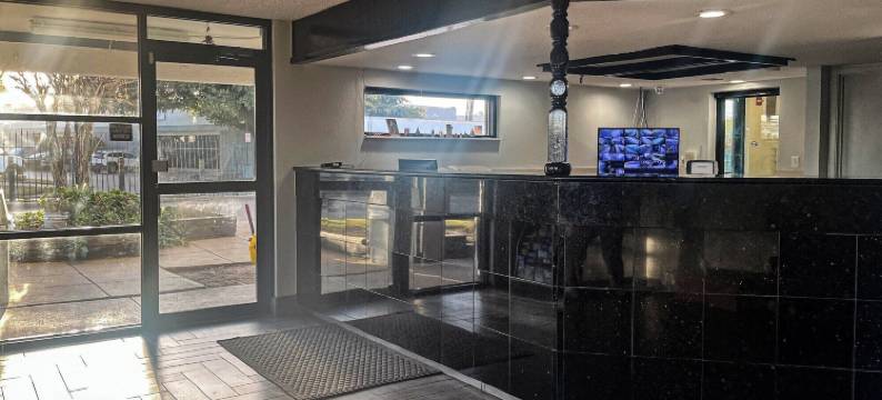 Studio 6 套房 达拉斯，德克萨斯州 - 12号环路西(Studio 6 Suites Dallas, TX – Loop 12 West)图片