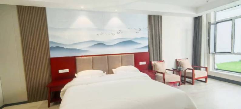 铂岸小筑·Life轻奢设计美宿(乌兰察布站高铁站店)图片