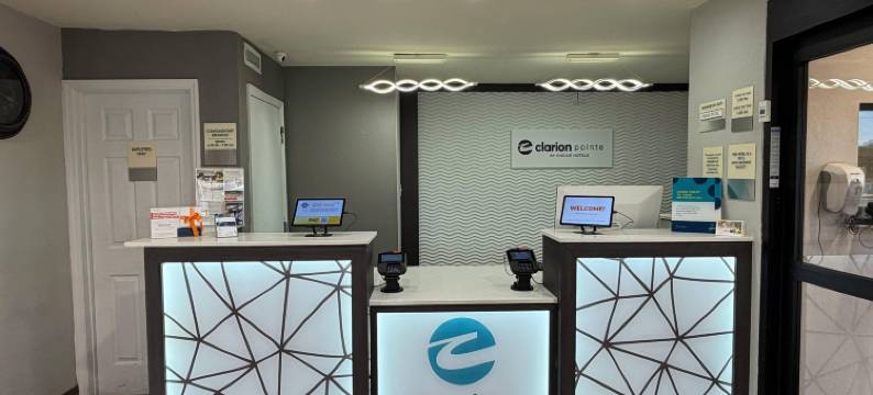 阿森斯I-65凯隆波因特酒店(Clarion Pointe Athens I-65)图片