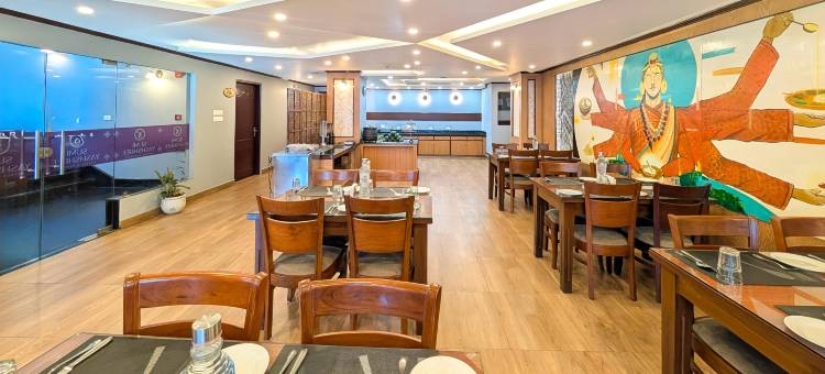亚什什里杰酒店及宴会厅(Yashshree Jai Hotel & Banquet)图片