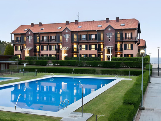 阿巴科米利亚斯高尔夫公寓酒店