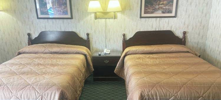 西斯托克布里奇欢乐谷汽车旅馆(Pleasant Valley Motel West Stockbridge)图片