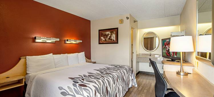 西查尔斯顿哈里肯红顶酒店(Red Roof Inn Charleston West - Hurricane, WV)图片