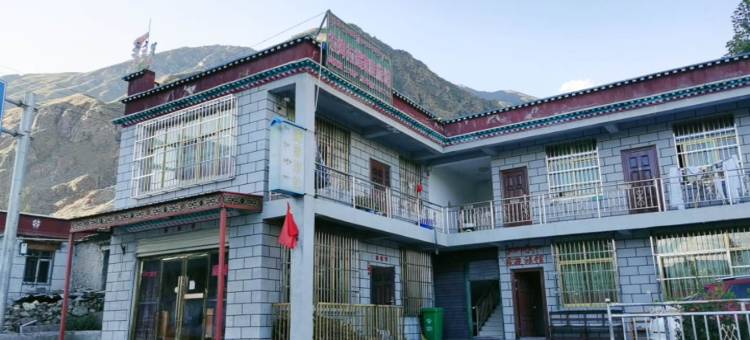 加查拉姆拉措家庭旅馆图片