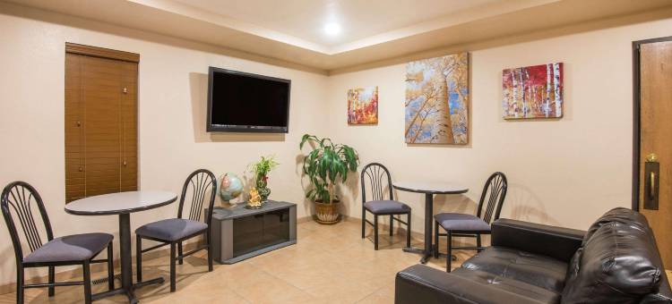 科尔比温德姆速8酒店(Super 8 by Wyndham Colby)图片