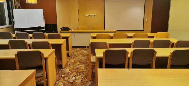 怡莱精品酒店(连云港盐河巷店)图片