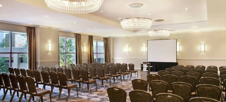 波士顿-剑桥希尔顿逸林酒店(DoubleTree Suites by Hilton Hotel Boston - Cambridge)图片