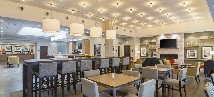 希尔顿欢朋酒店-埃姆斯伯里(Hampton Inn Amesbury)图片