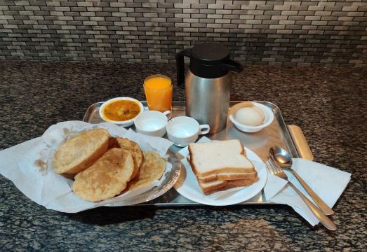 Goroomgo Broadway Annexe DarjeelingHotel Overview