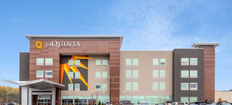 肖尔伍德拉昆塔温德姆套房酒店(La Quinta Inn & Suites by Wyndham Shorewood)图片