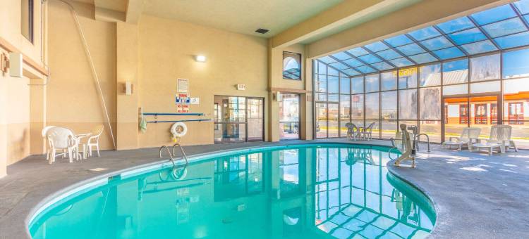 伊康套房旅馆(Econo Lodge & Suites Clarksville)图片