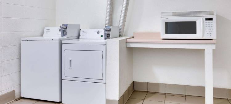 史密斯堡温德姆速8酒店(Super 8 by Wyndham Fort Smith)图片