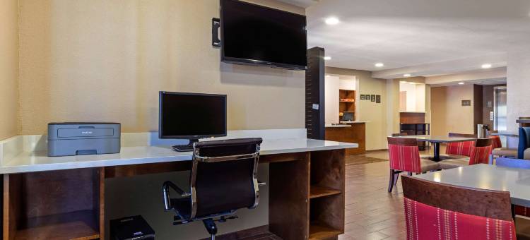 北默特尔海滩赤脚登陆舒适酒店(Comfort Inn N Myrtle Beach Barefoot Landing)图片