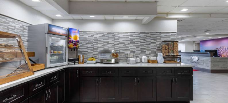 大学伊克诺旅馆(Econo Lodge at the University)图片