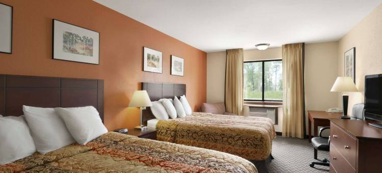 史蒂芬角温德姆戴斯套房酒店(Days Inn & Suites by Wyndham Stevens Point)图片