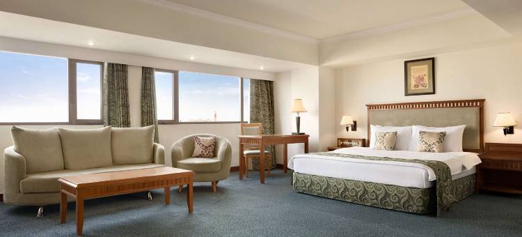 塔什干温德姆华美达酒店(Ramada by Wyndham Tashkent)图片