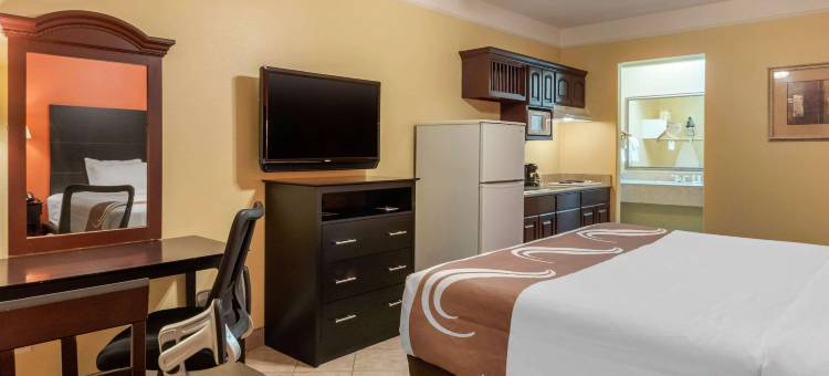 梅赛德斯/韦斯拉科奥特莱斯凯艺套房酒店(Quality Inn & Suites at the Outlets Mercedes-Weslaco)图片
