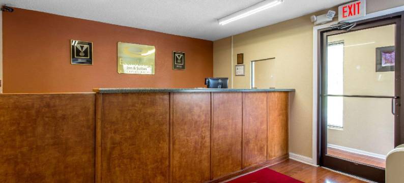 南派恩斯伊克诺套房旅店(Econo Lodge & Suites Southern Pines)图片