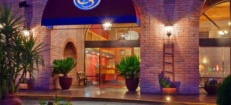 萨比诺峡谷舒适套房酒店(Comfort Suites at Sabino Canyon)图片