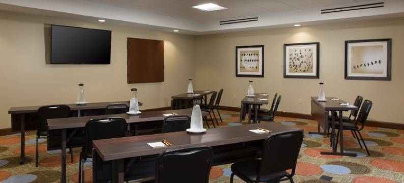 科罗娜南Staybridge套房酒店(Staybridge Suites CORONA SOUTH by IHG)图片