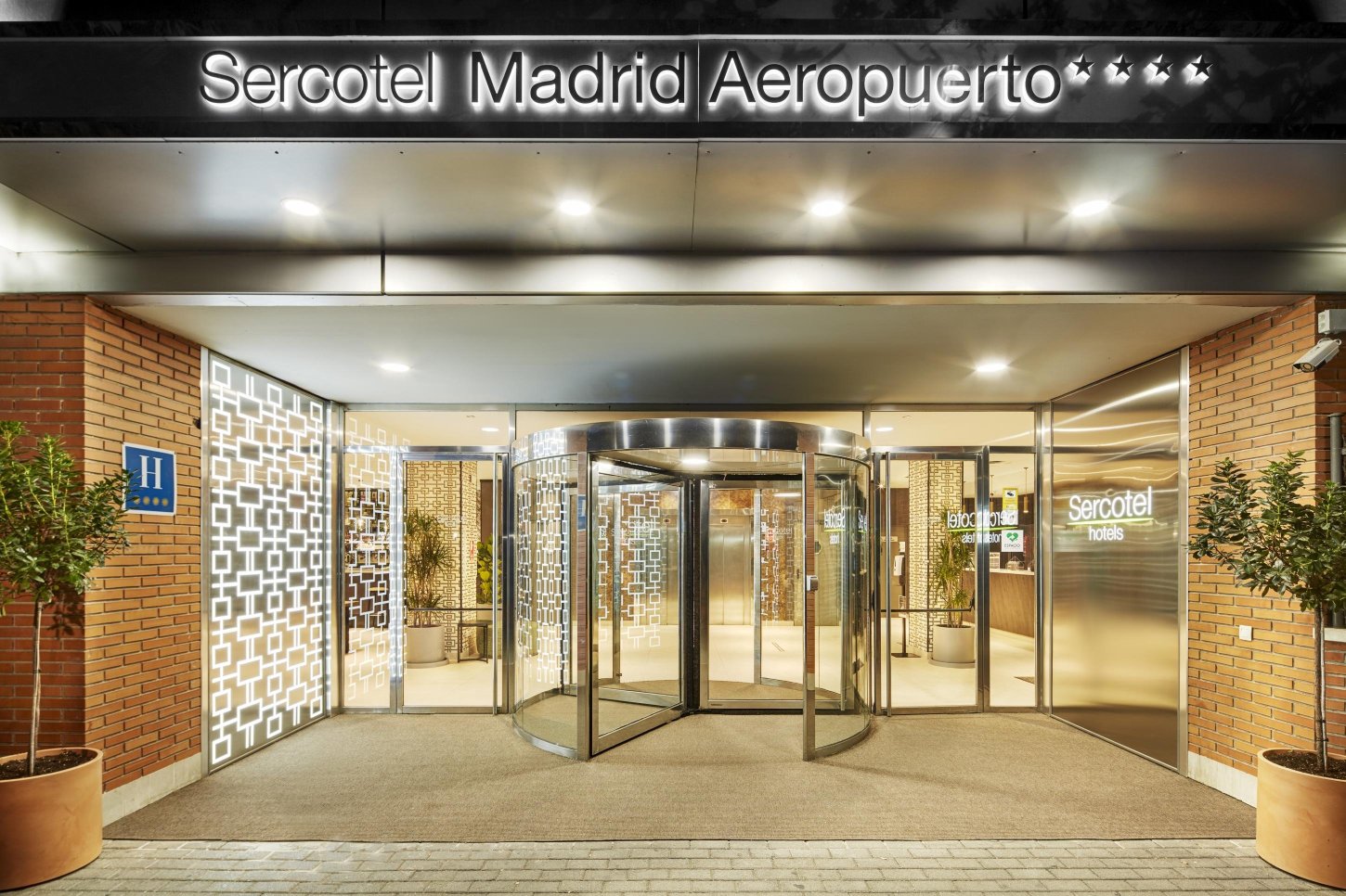 Sercotel Madrid Aeropuerto Over view