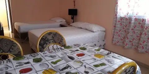 Tania Elizabeth Private Room