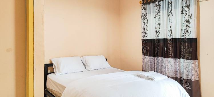 红门伊斯兰教义酒店靠近阿拉姆巴拉乔终点站占碑(RedDoorz Syariah Near Terminal Alam Barajo Jambi)图片