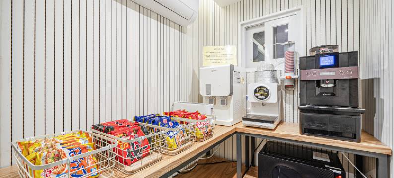 昌原帕龙东霍特尔T.T(Changwon Palyongdong Hotel TT)图片