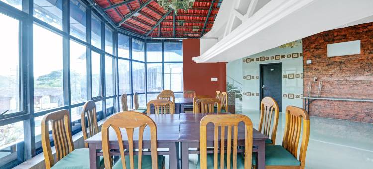 Itsy酒店皇家大酒店，距离马迪克里堡500米(Itsy Hotels Regalia Grand, 500 Mtrs from Madikeri Fort)图片