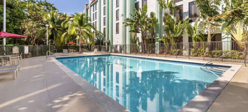 肯德尔贝斯特韦斯特优质套房酒店(Best Western Plus Kendall Hotel  Suites)图片