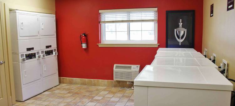 切萨皮克-丘奇兰大道-长住美国精选套房酒店(Extended Stay America Select Suites - Chesapeake - Churchland Blvd)图片