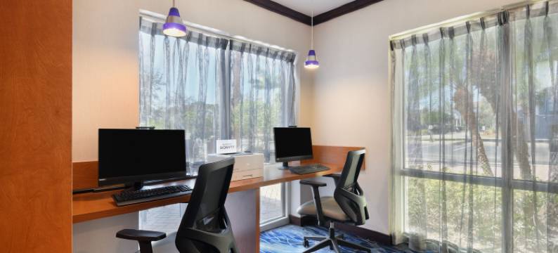 皮尔斯堡万枫酒店及套房(Fairfield Inn & Suites Fort Pierce)图片