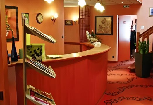 Logis Hôtel Angers Sud Hotel Overview