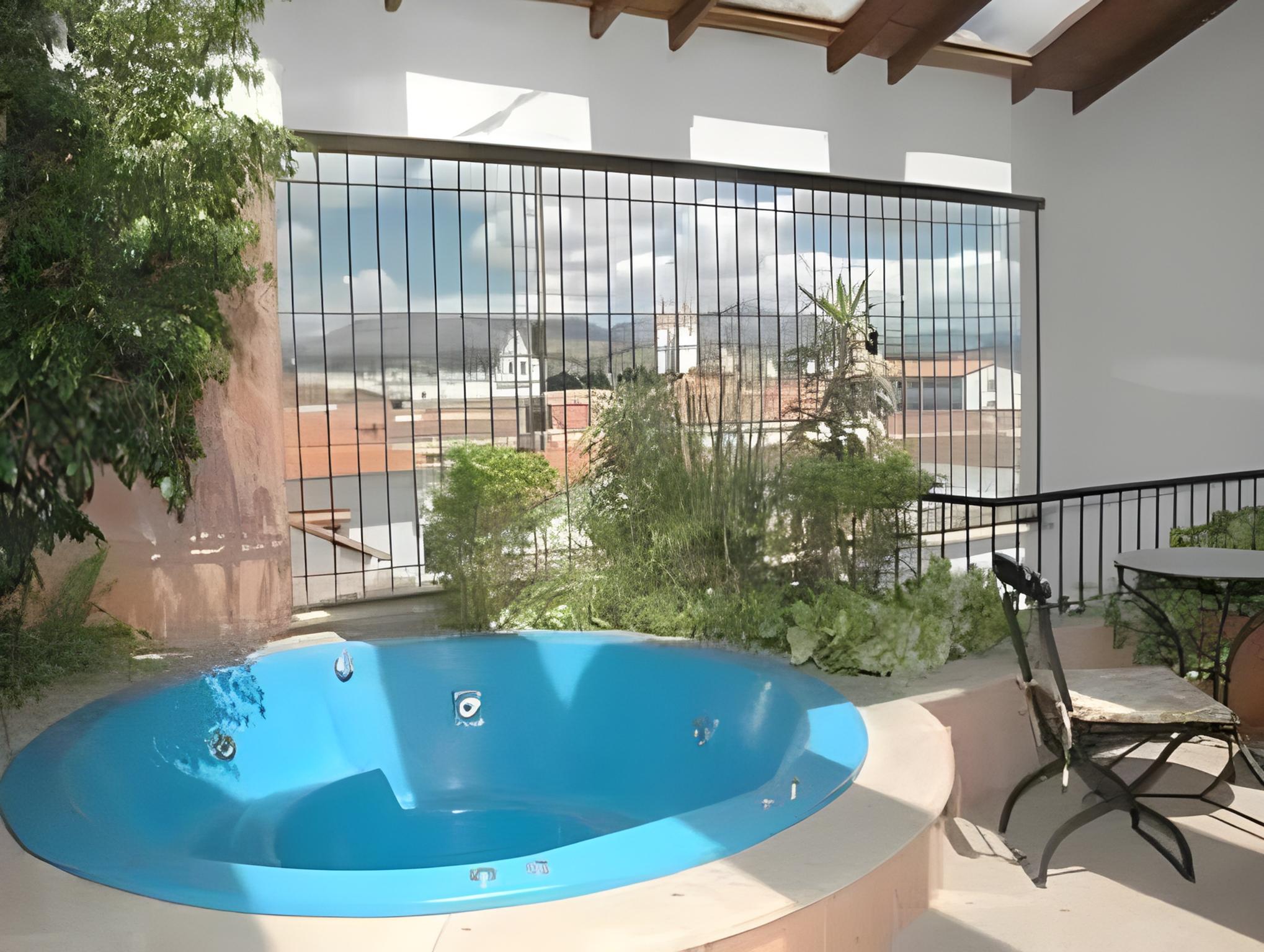 Parador Santa Maria la Real Over view