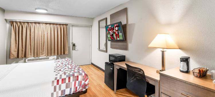 印第安纳波利斯北科利奇帕克红顶酒店(Red Roof Inn Indianapolis North - College Park)图片