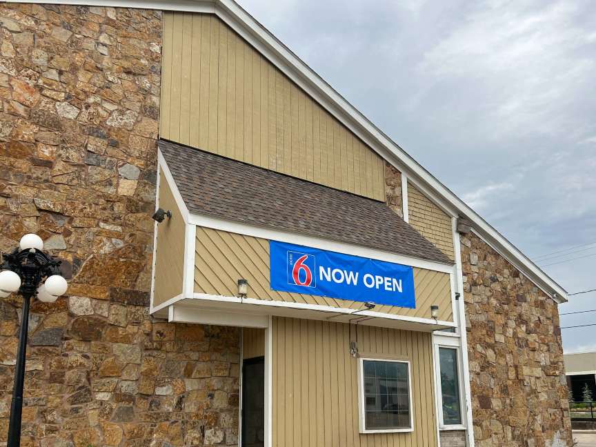 Motel 6 Ada OK Hotel Overview