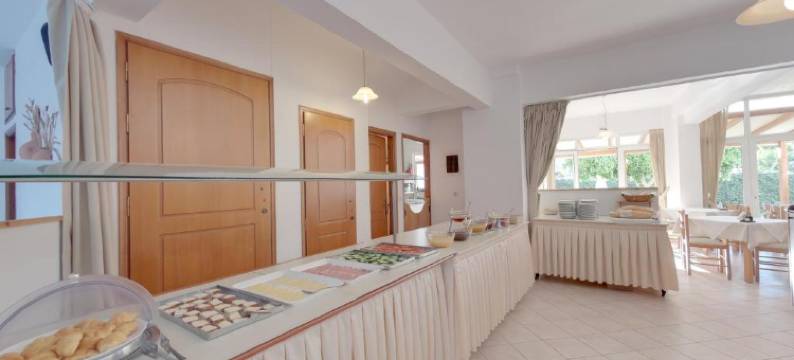 马里林纳酒店(Marirena Hotel)图片