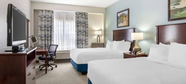 十字路贝斯特韦斯特优质套房酒店(Best Western Plus Crossroads Inn  Suites)图片