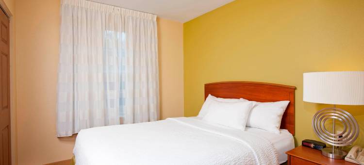 布卢明顿TownePlace Suites酒店(TownePlace Suites by Marriott Bloomington)图片